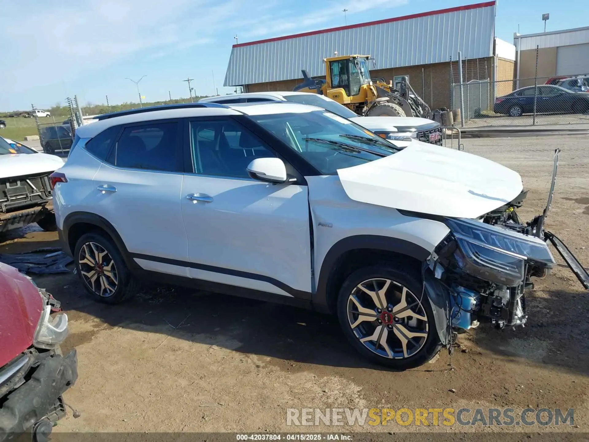 13 fotografías del automóvil dañado KNDETCA24P7380198 KIA SELTOS 2023