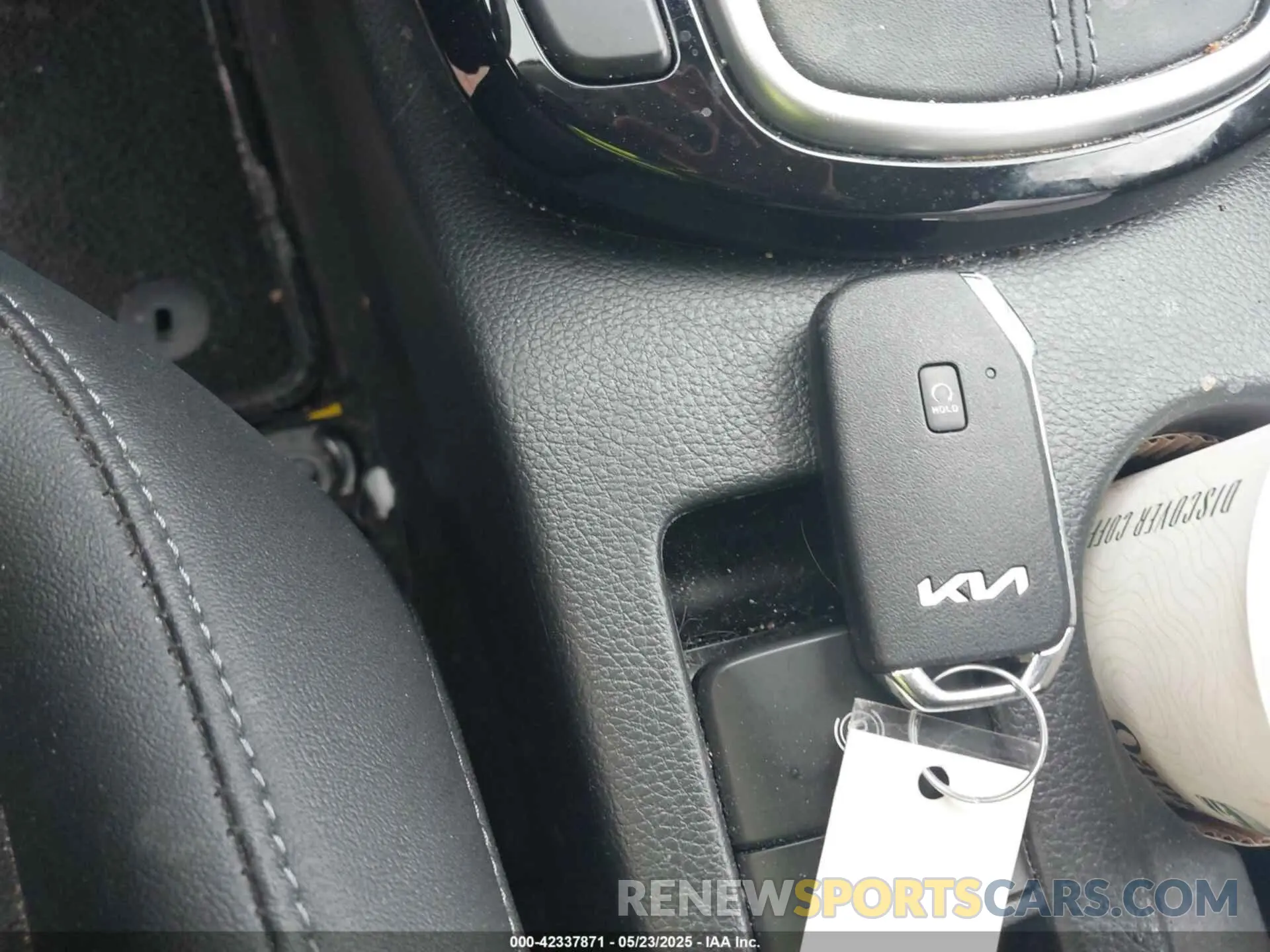 11 fotografías del automóvil dañado KNDETCA25P7354256 KIA SELTOS 2023