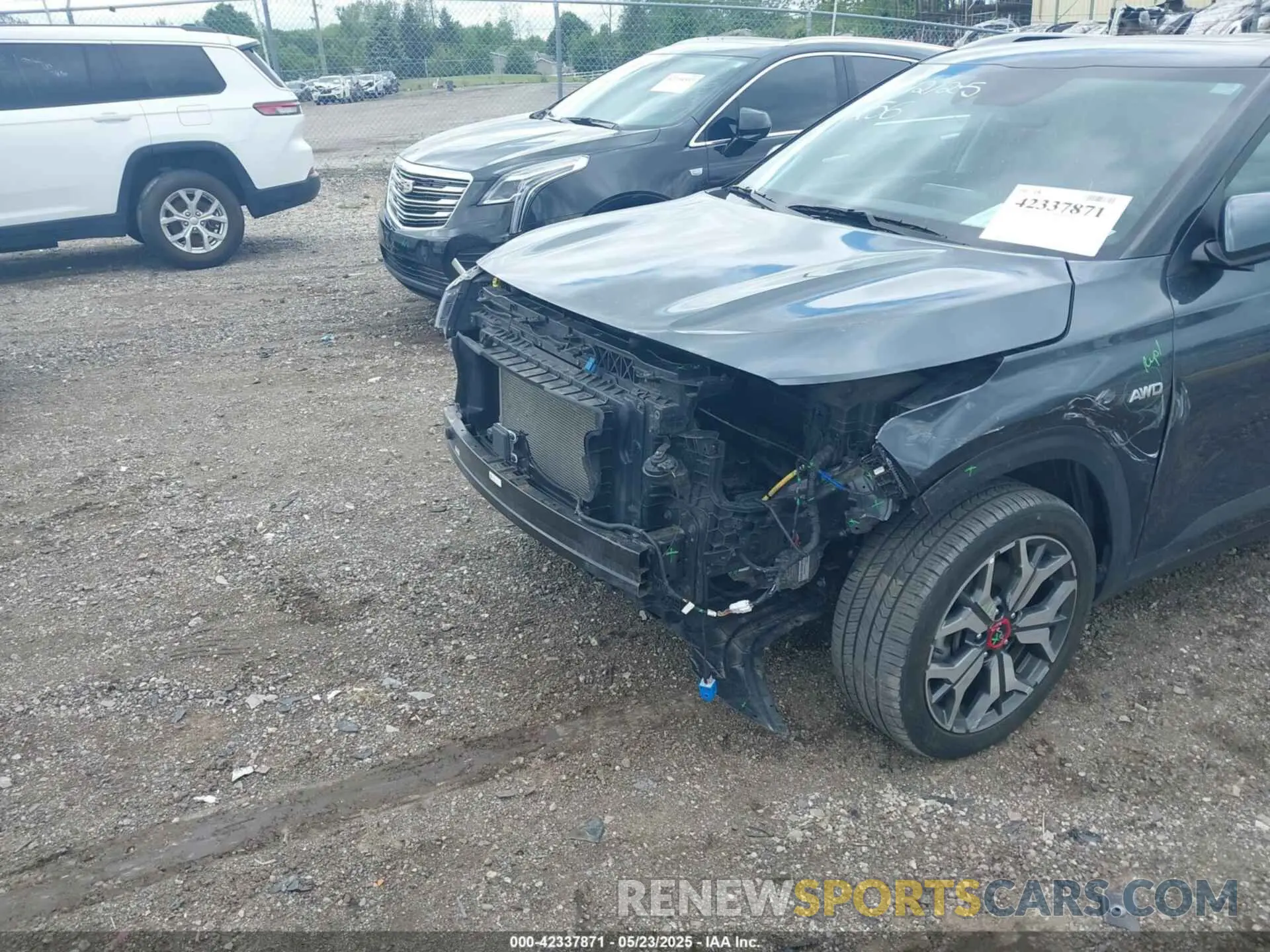 6 fotografías del automóvil dañado KNDETCA25P7354256 KIA SELTOS 2023