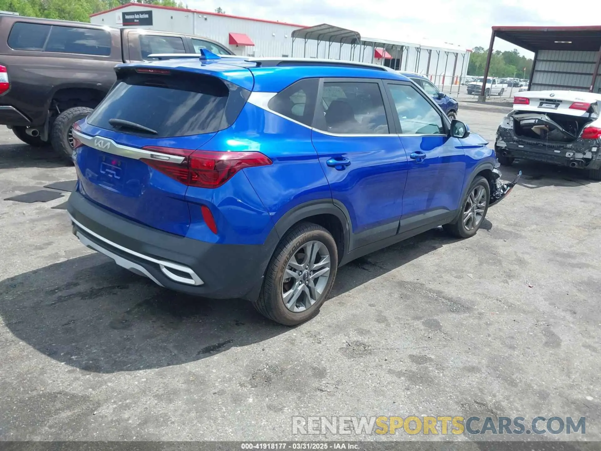 4 fotografías del automóvil dañado KNDEU2AA0P7417617 KIA SELTOS 2023