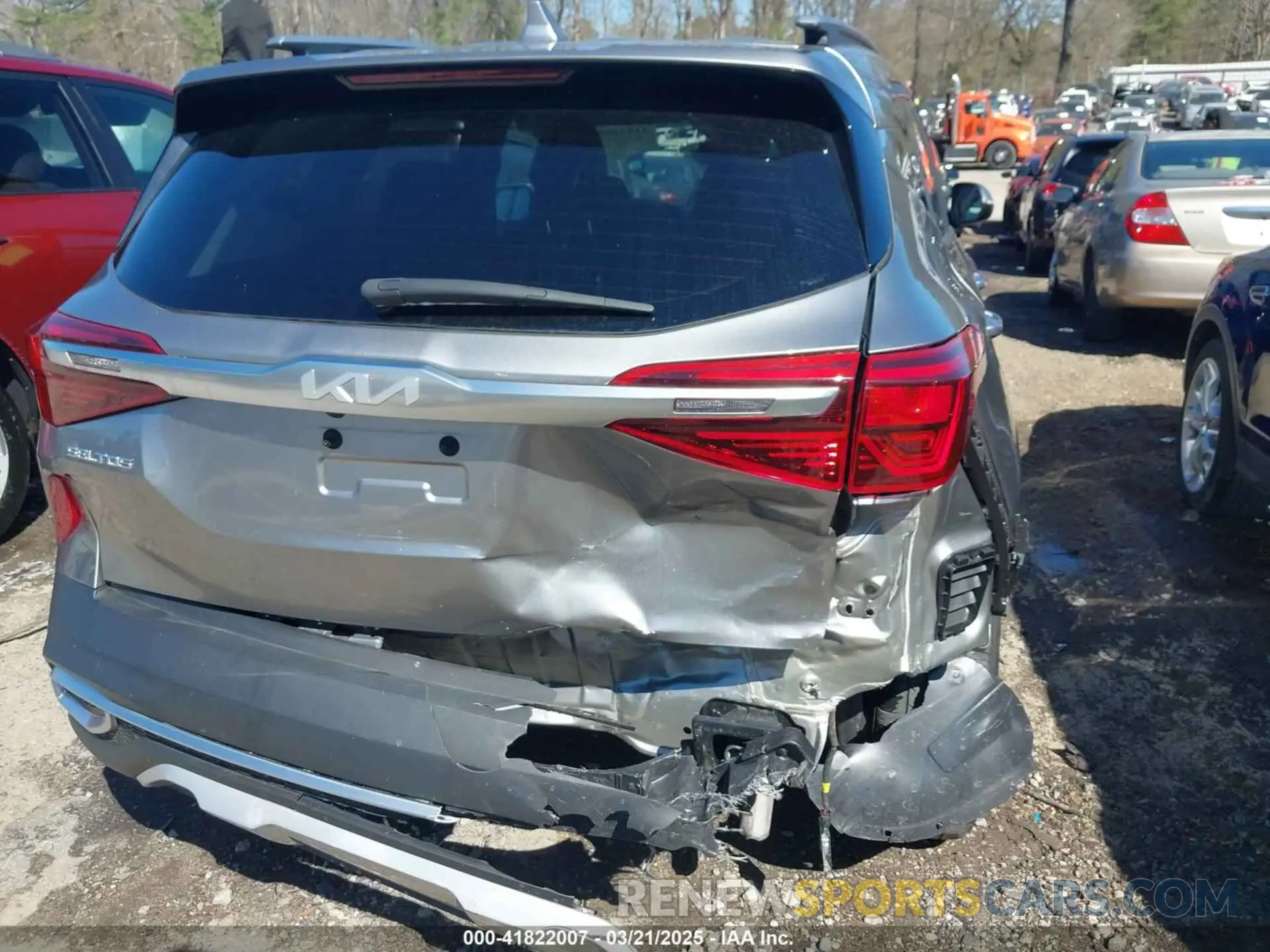 16 fotografías del automóvil dañado KNDEU2AA6P7369511 KIA SELTOS 2023