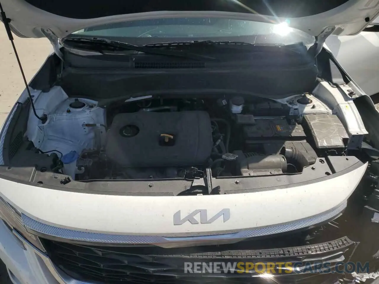 12 fotografías del automóvil dañado KNDEU2AA7P7372238 KIA SELTOS 2023