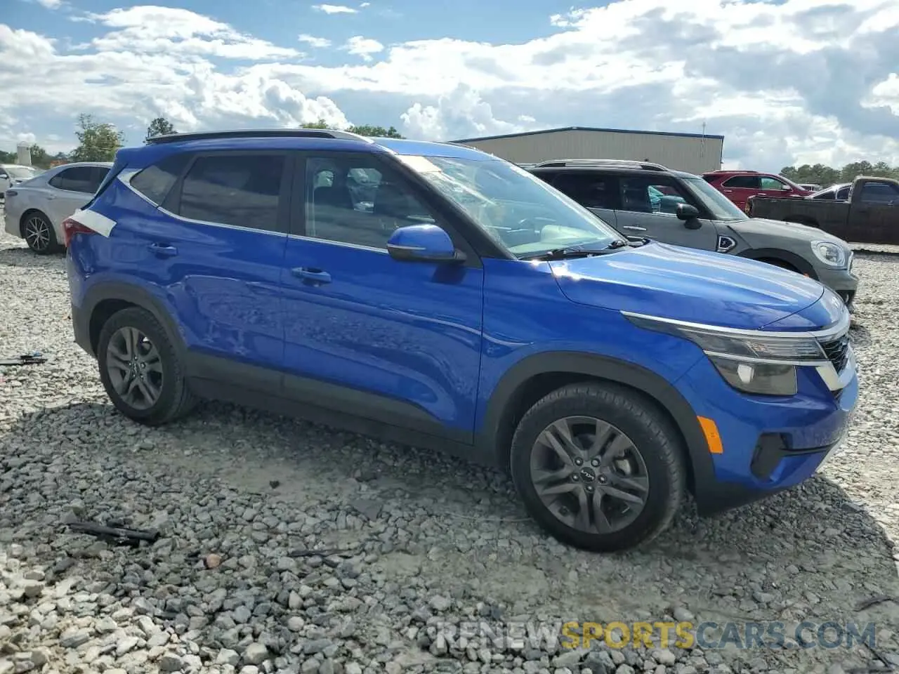 4 fotografías del automóvil dañado KNDEU2AA7P7410521 KIA SELTOS 2023
