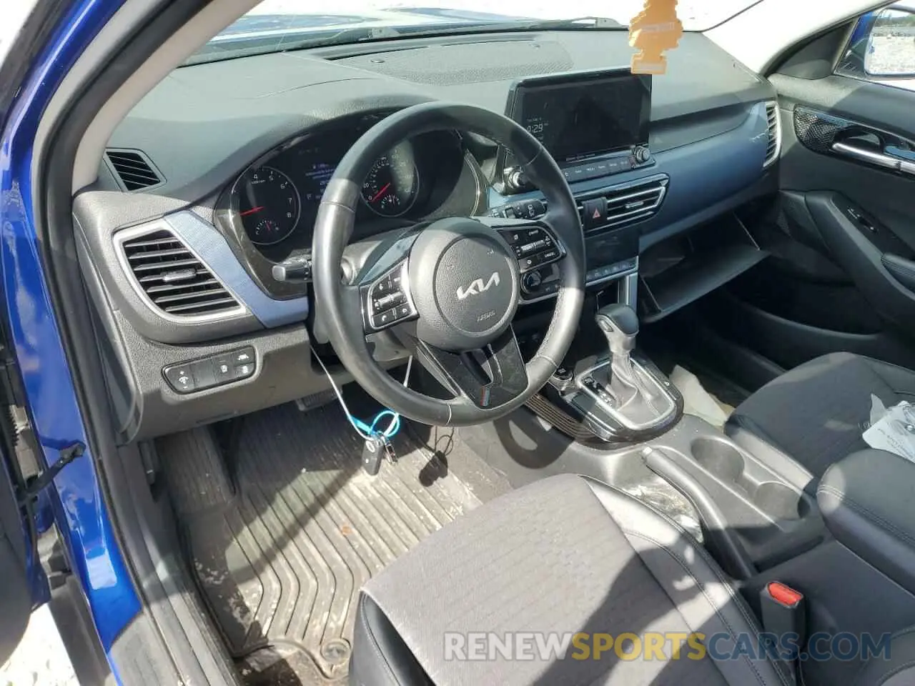 8 fotografías del automóvil dañado KNDEU2AA7P7410521 KIA SELTOS 2023