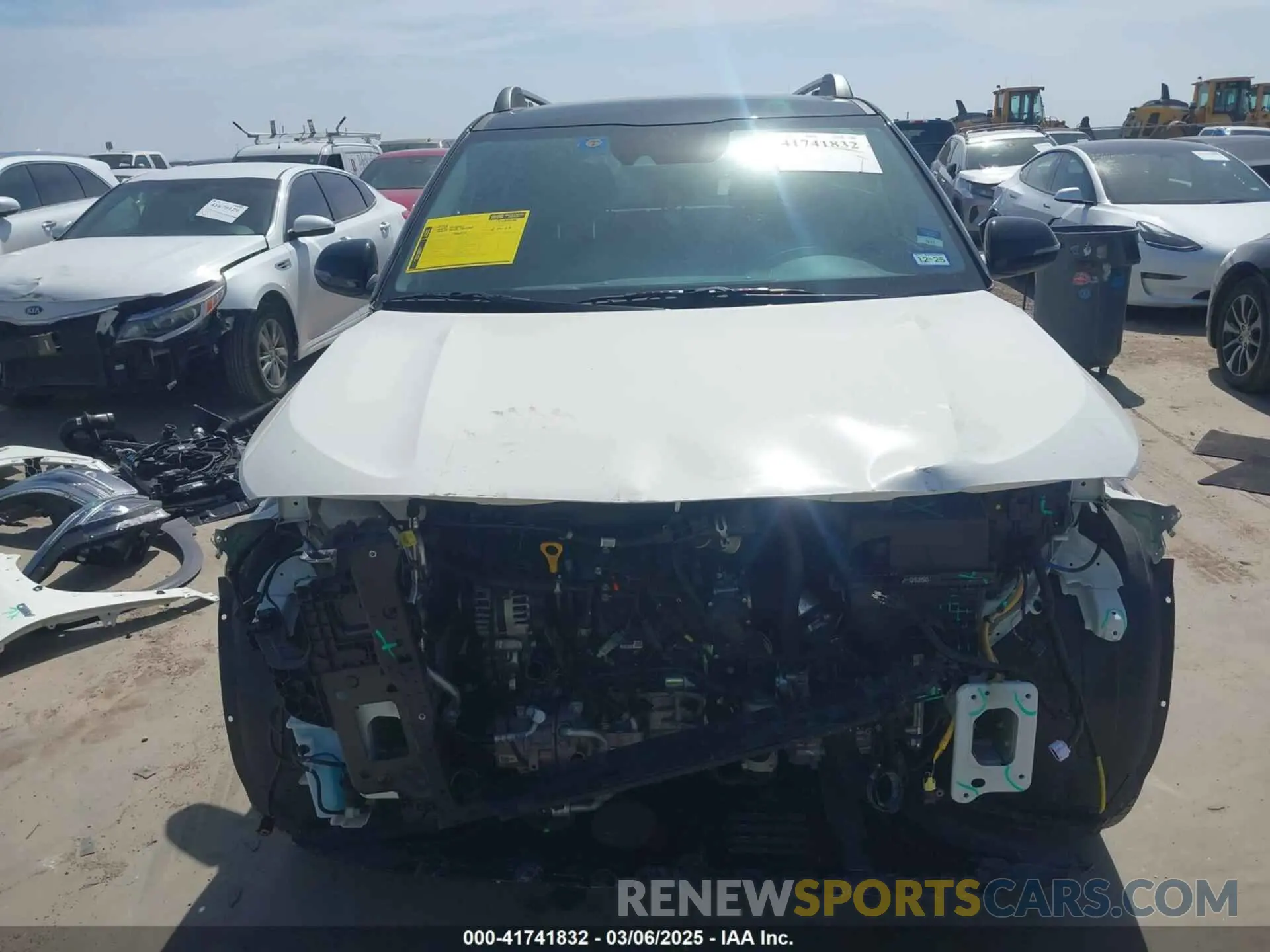 13 fotografías del automóvil dañado KNDEUCA21P7402056 KIA SELTOS 2023