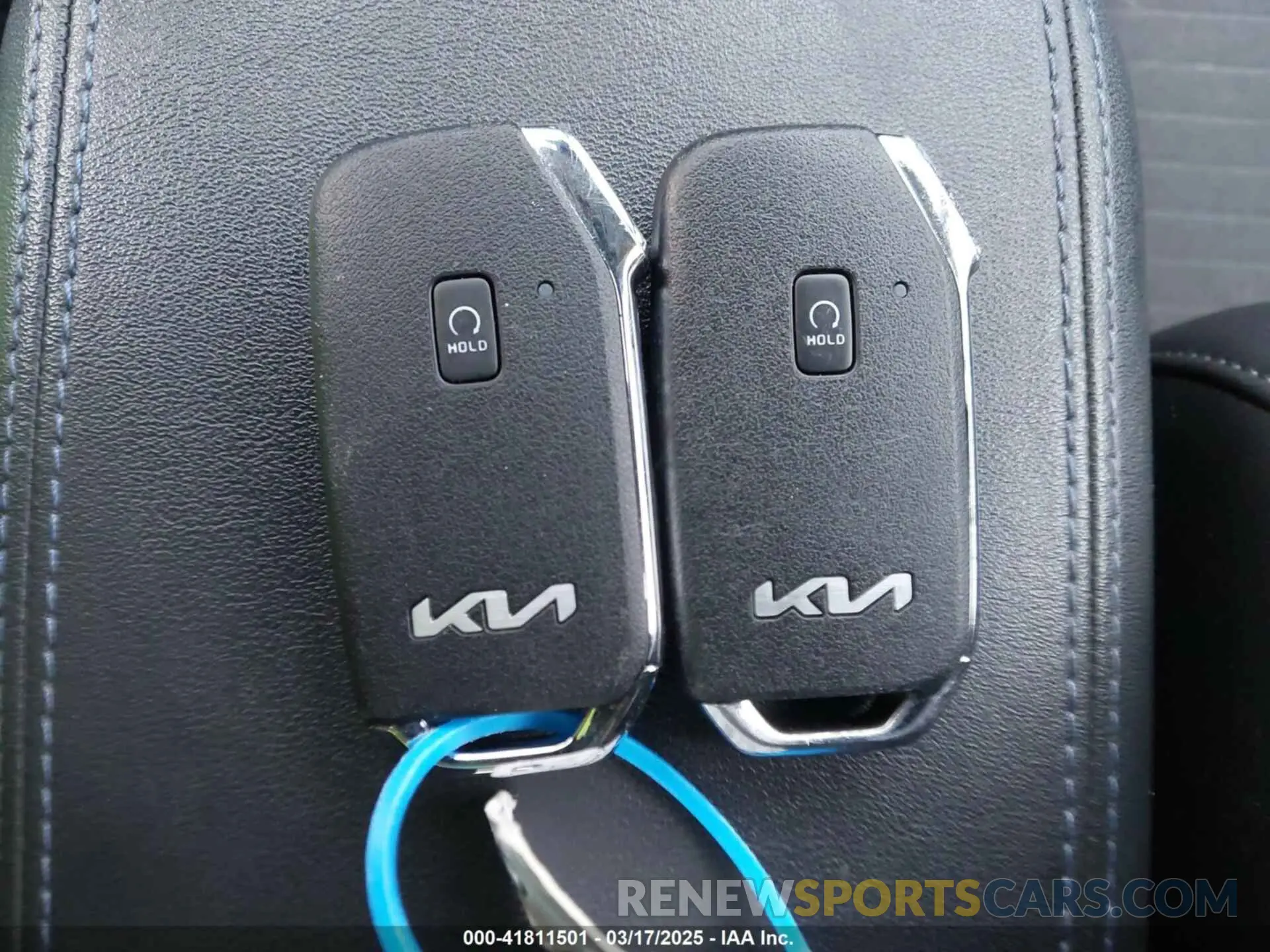 11 fotografías del automóvil dañado KNDEUCA22P7445305 KIA SELTOS 2023