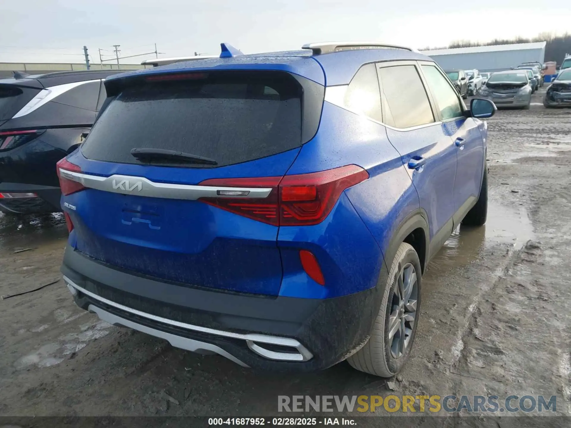 4 fotografías del automóvil dañado KNDEUCAA4P7437410 KIA SELTOS 2023