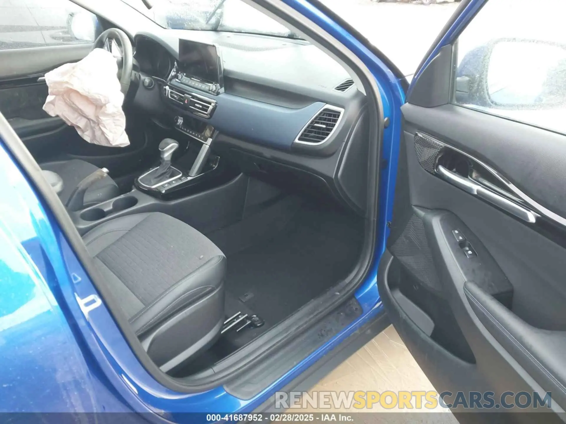 5 fotografías del automóvil dañado KNDEUCAA4P7437410 KIA SELTOS 2023