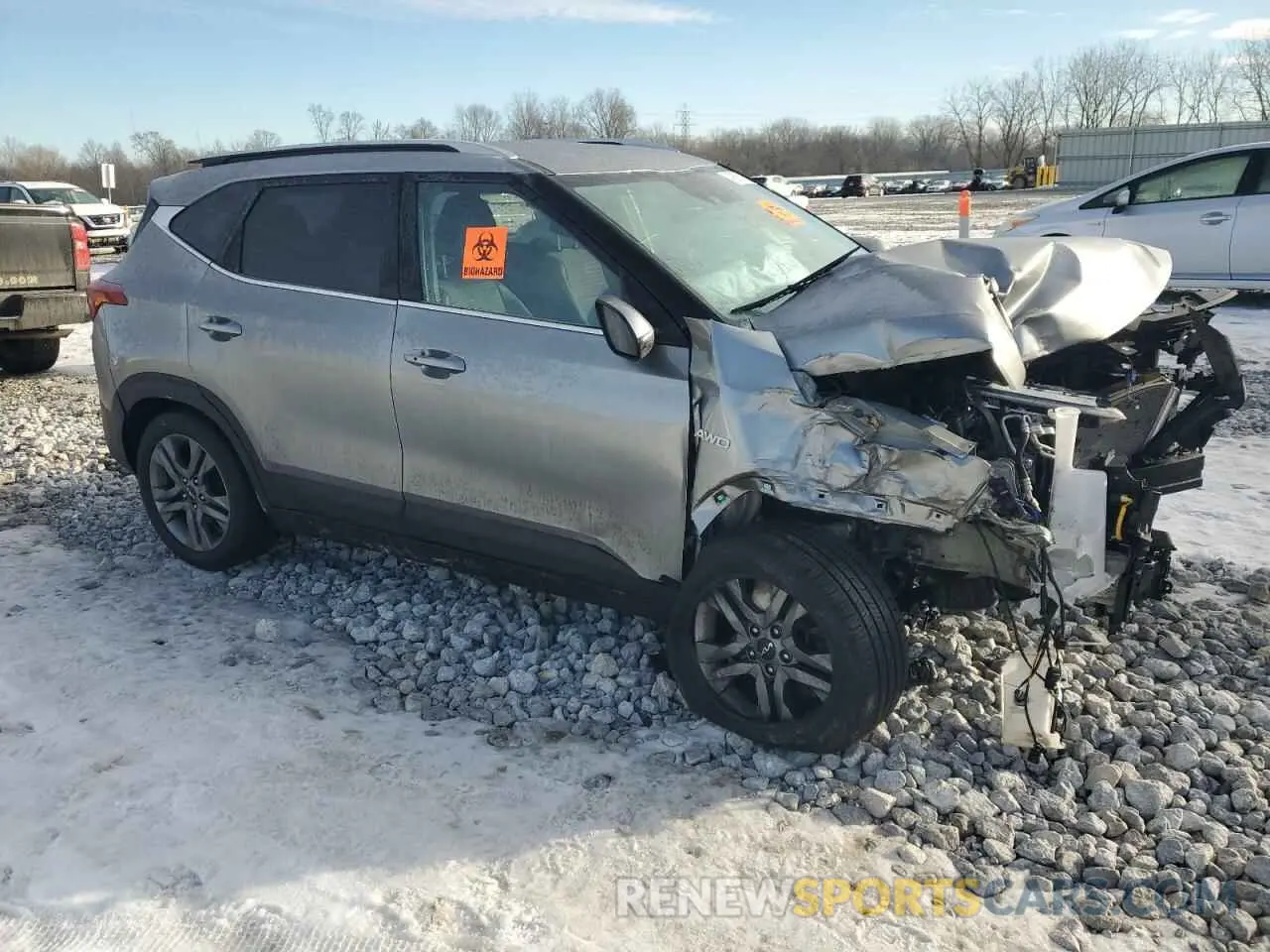 4 fotografías del automóvil dañado KNDEUCAA5P7438114 KIA SELTOS 2023