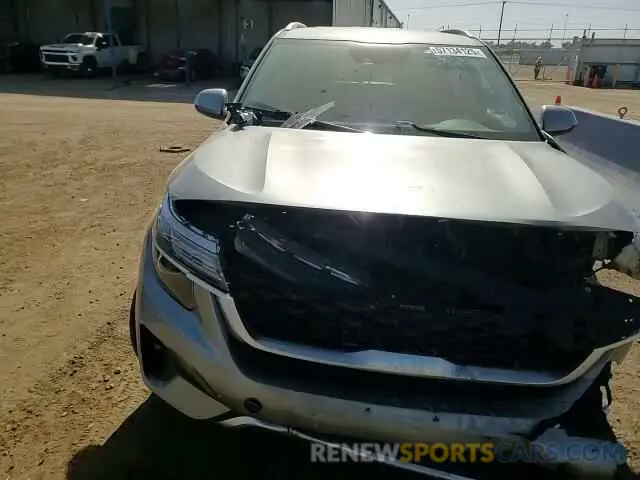 15 fotografías del automóvil dañado KNDEUCAA6P7401167 KIA SELTOS 2023