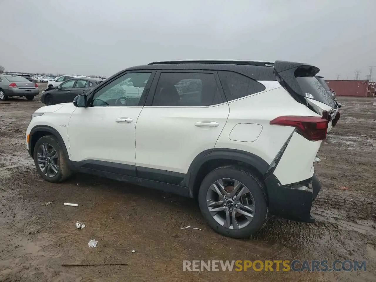 2 fotografías del automóvil dañado KNDEUCAA7P7420116 KIA SELTOS 2023