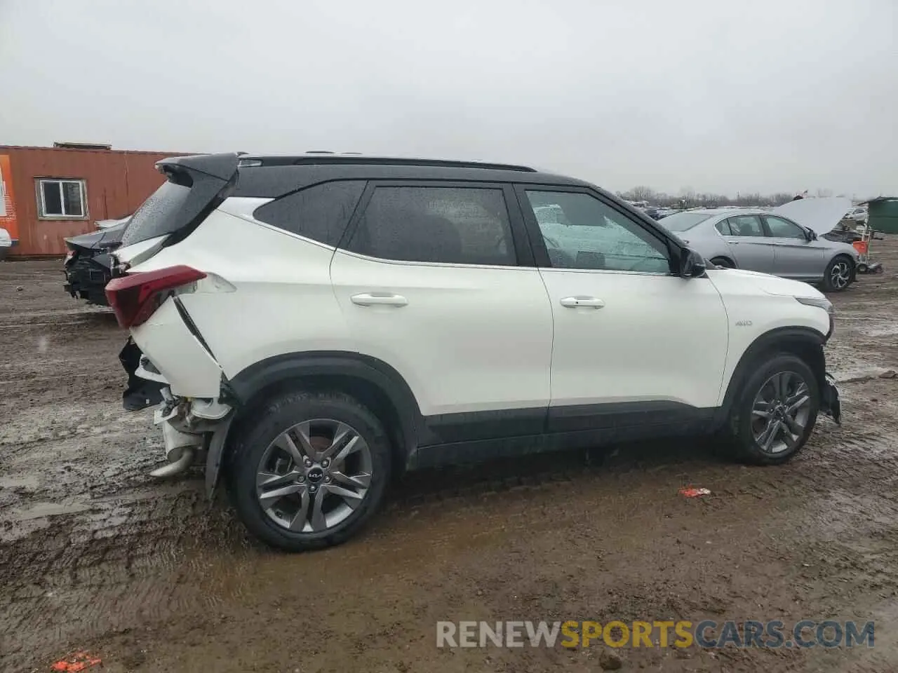 3 fotografías del automóvil dañado KNDEUCAA7P7420116 KIA SELTOS 2023