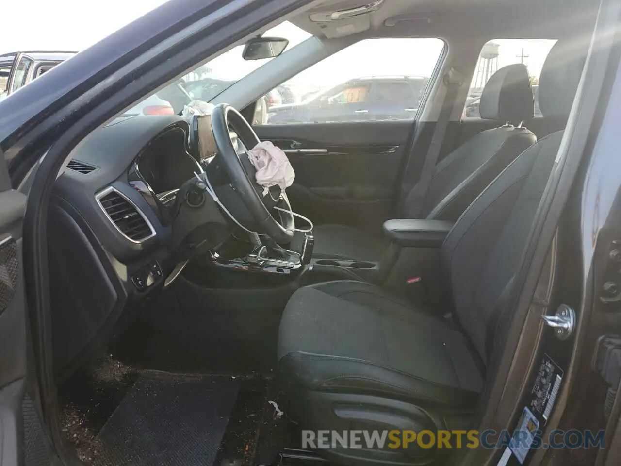 7 fotografías del automóvil dañado KNDEUCAA8P7441119 KIA SELTOS 2023