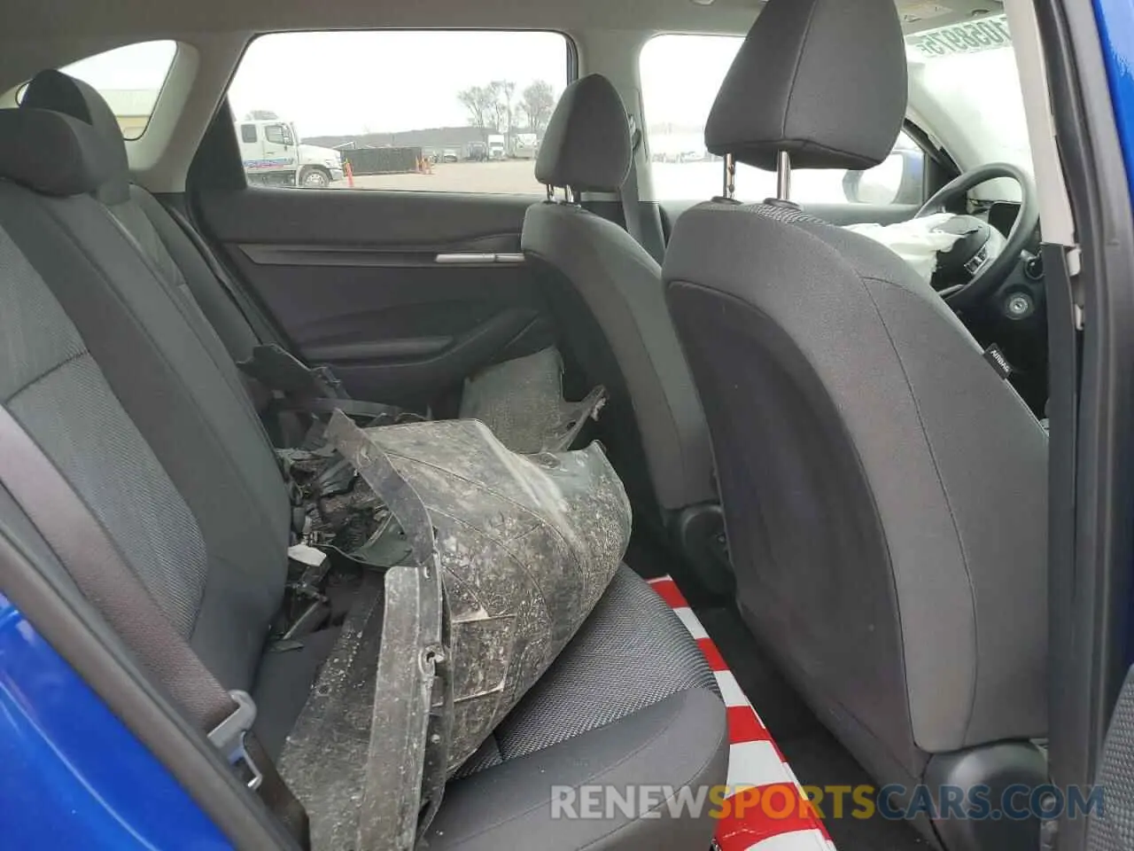 11 fotografías del automóvil dañado KNDEPCAA0R7647206 KIA SELTOS 2024