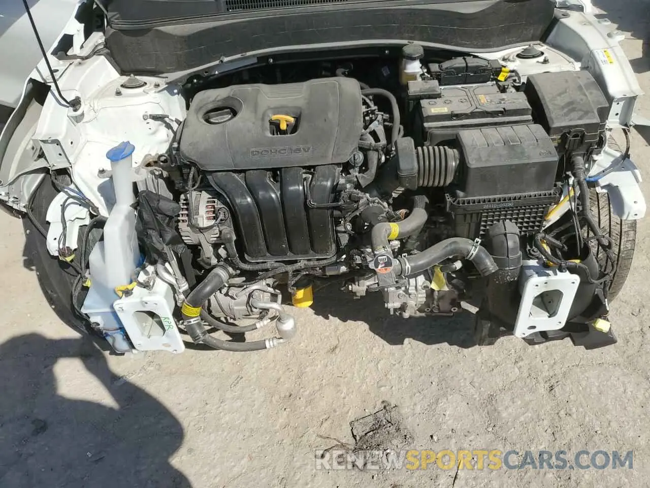 14 fotografías del automóvil dañado KNDEPCAA5R7489218 KIA SELTOS 2024