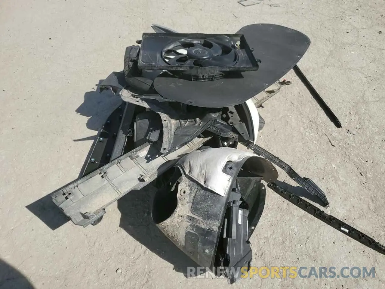 15 fotografías del automóvil dañado KNDEPCAA5R7489218 KIA SELTOS 2024