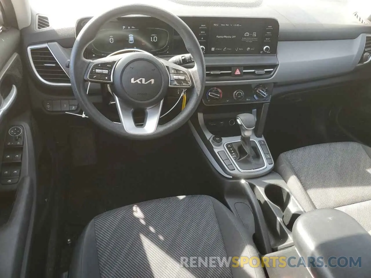 8 fotografías del automóvil dañado KNDEPCAA5R7489218 KIA SELTOS 2024