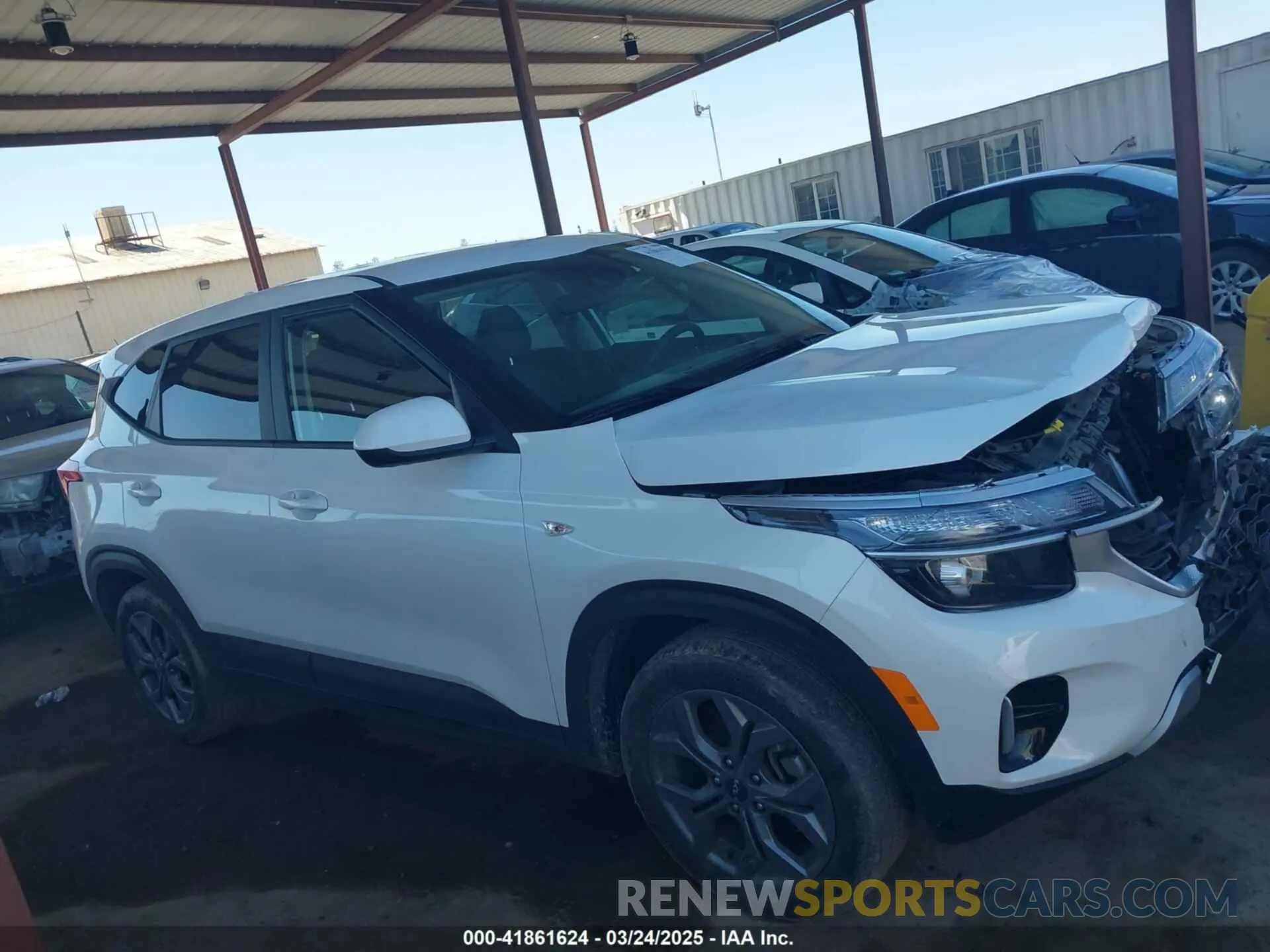 13 fotografías del automóvil dañado KNDEPCAA6R7628241 KIA SELTOS 2024