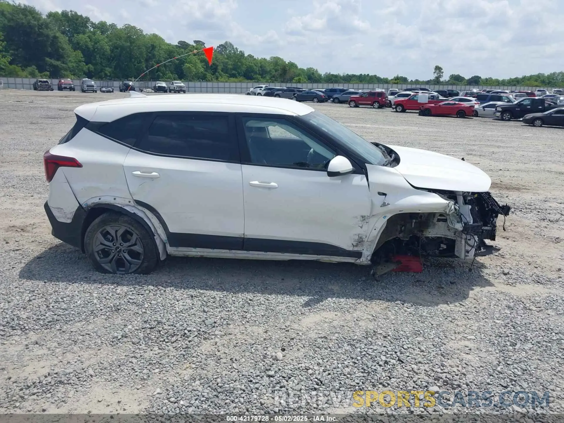 14 fotografías del automóvil dañado KNDEPCAA7R7579163 KIA SELTOS 2024