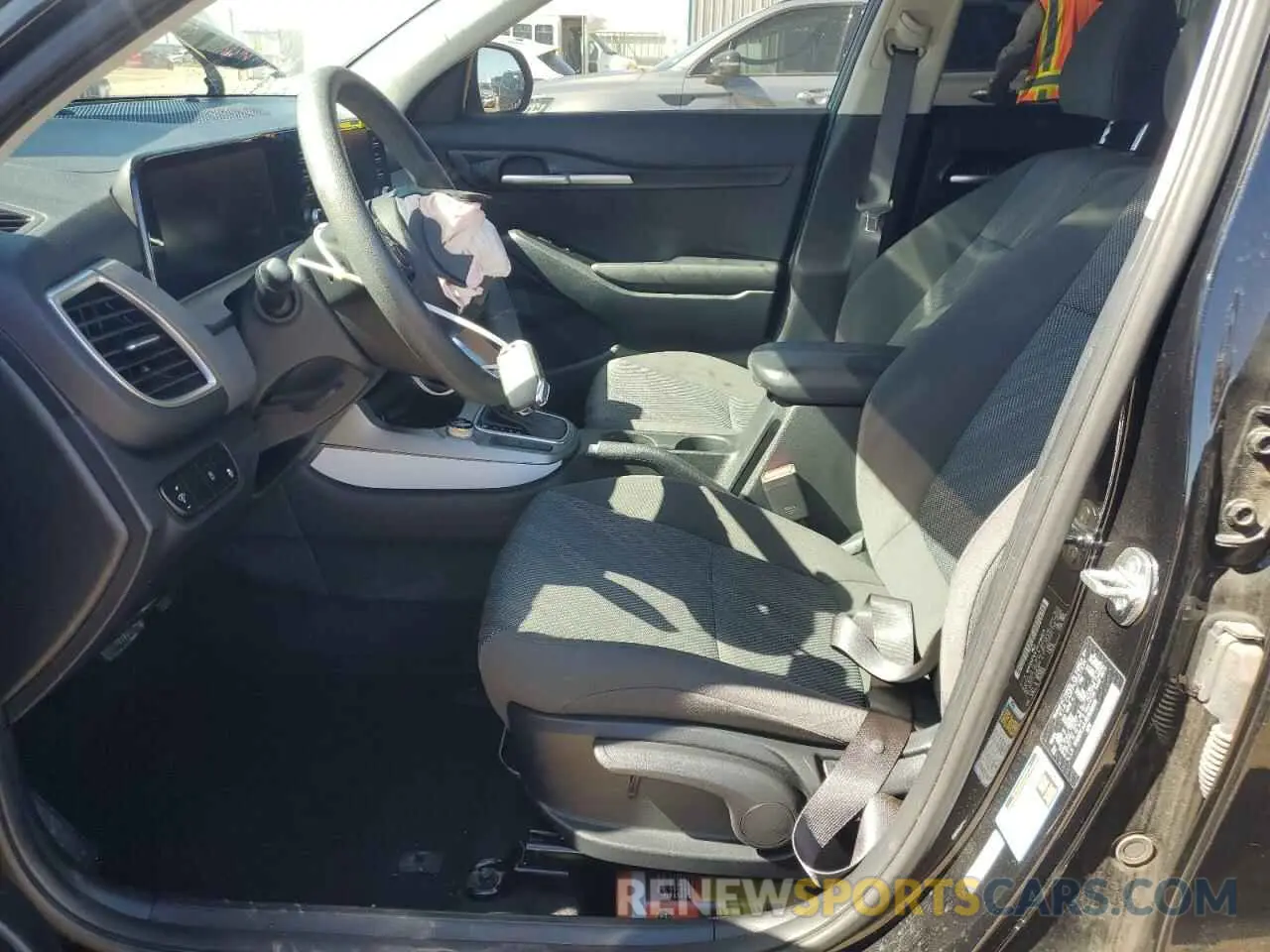 7 fotografías del automóvil dañado KNDEPCAA7R7638020 KIA SELTOS 2024