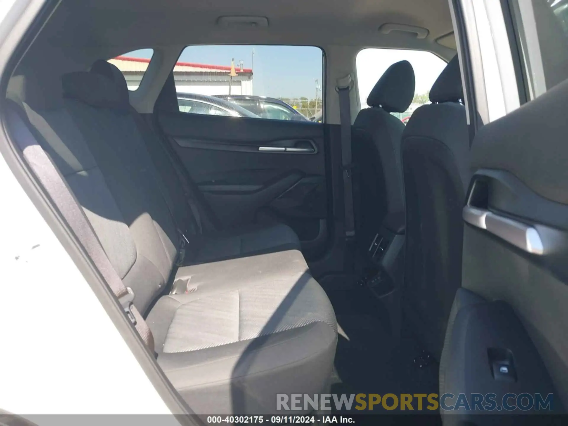 8 fotografías del automóvil dañado KNDEPCAA9R7649715 KIA SELTOS 2024