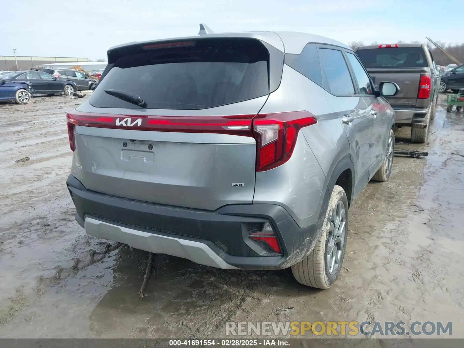 4 fotografías del automóvil dañado KNDEPCAAXR7567119 KIA SELTOS 2024