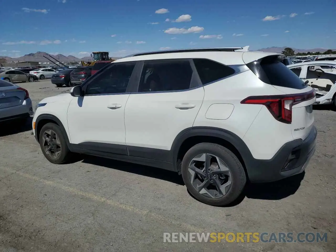 2 fotografías del automóvil dañado KNDER2AA0R7493374 KIA SELTOS 2024