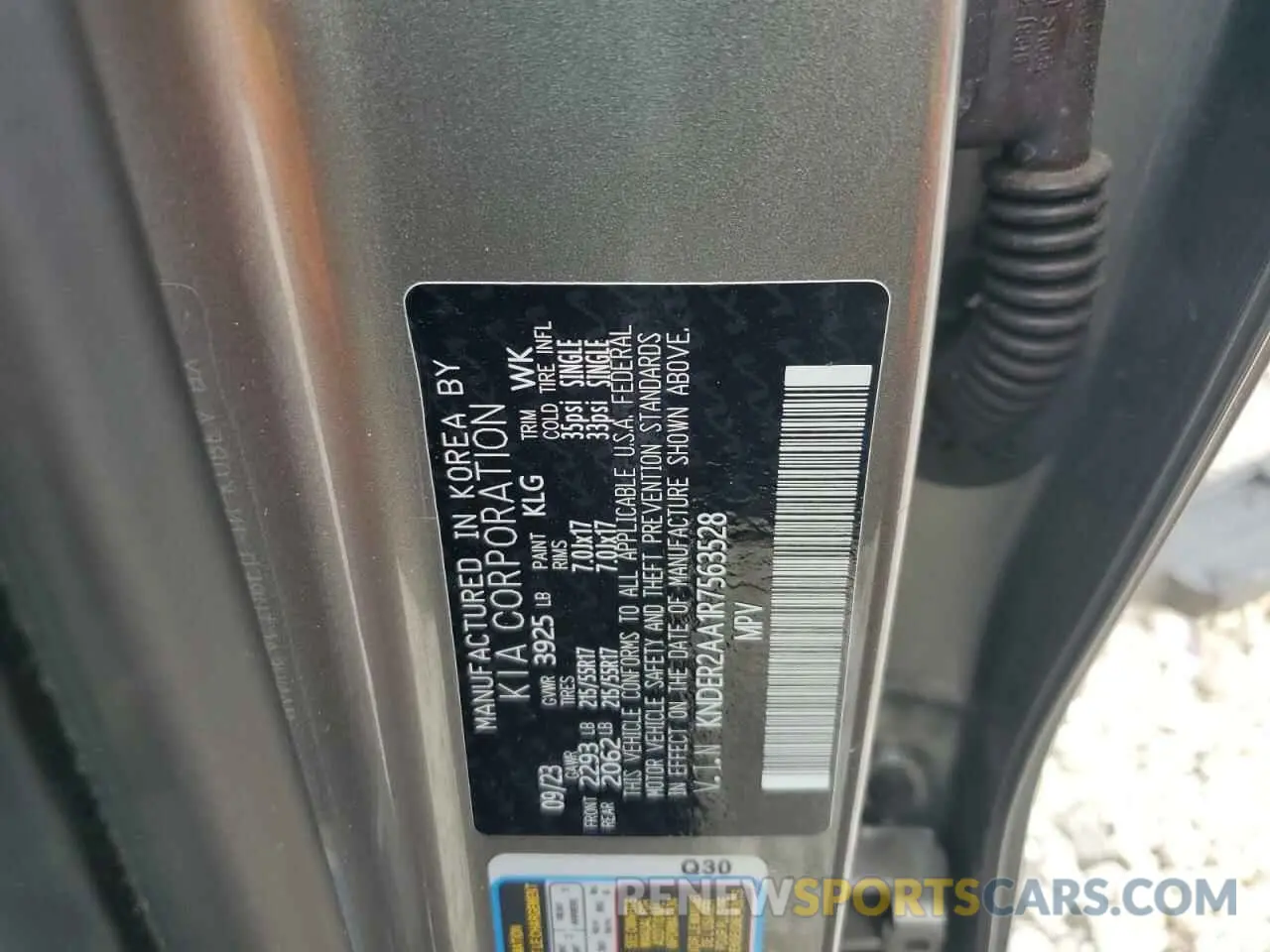12 fotografías del automóvil dañado KNDER2AA1R7563528 KIA SELTOS 2024