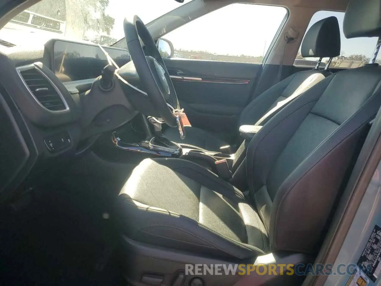 7 fotografías del automóvil dañado KNDER2AA1R7647610 KIA SELTOS 2024