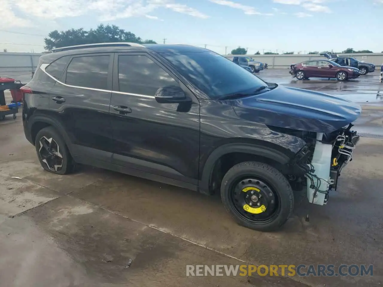 4 fotografías del automóvil dañado KNDER2AA2R7498687 KIA SELTOS 2024