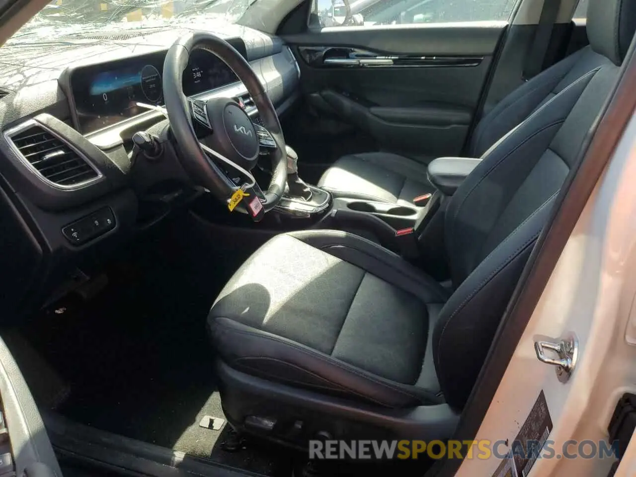 7 fotografías del automóvil dañado KNDER2AA2R7552036 KIA SELTOS 2024