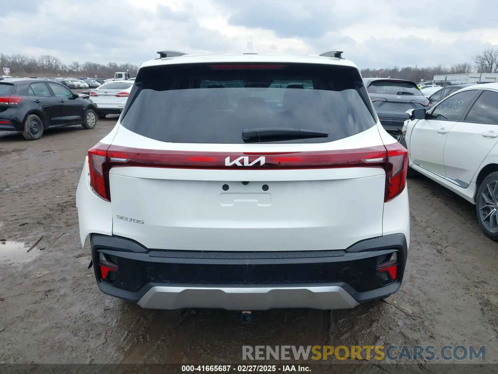 16 fotografías del automóvil dañado KNDER2AA2R7568852 KIA SELTOS 2024