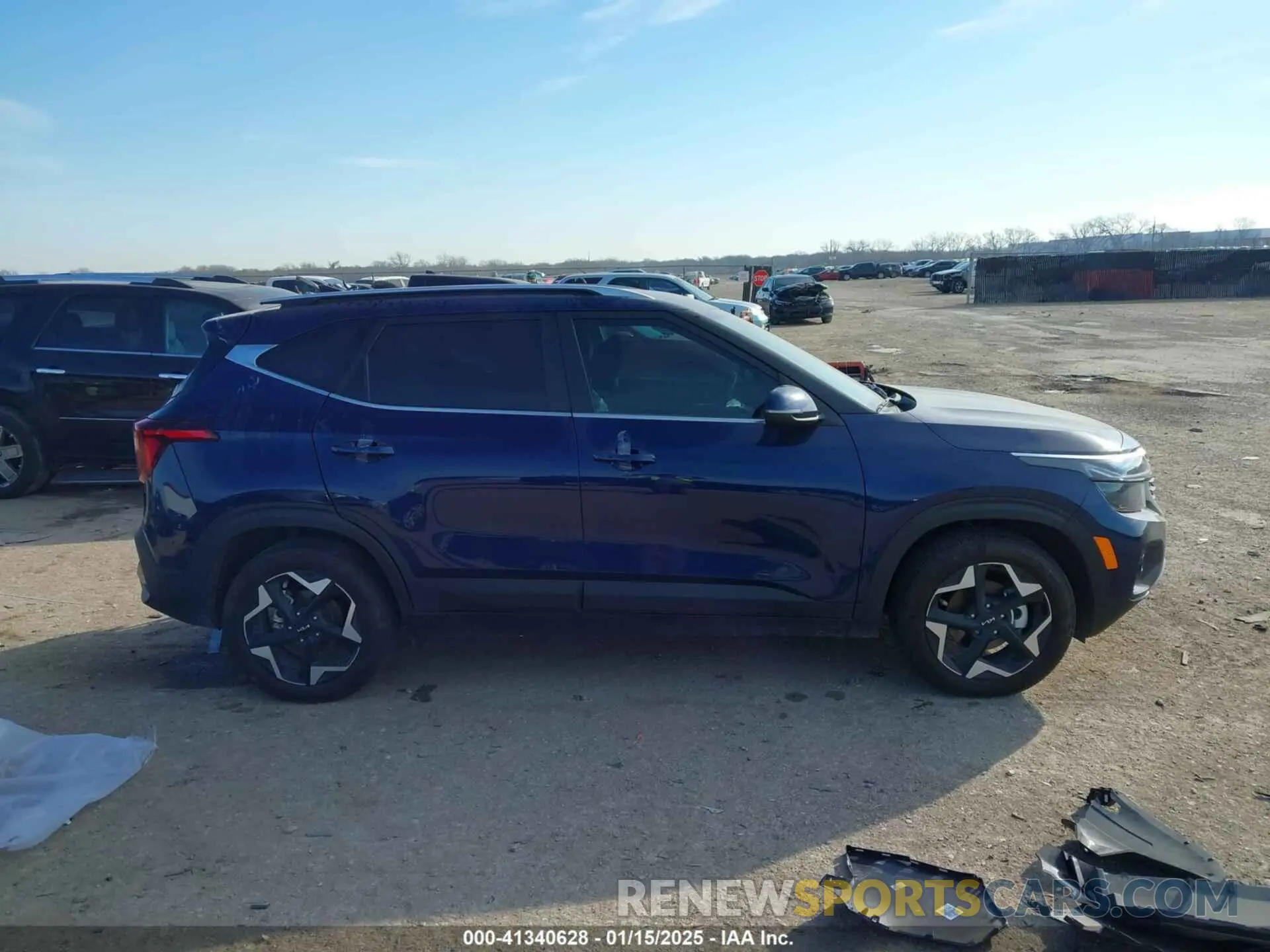 13 fotografías del automóvil dañado KNDER2AA2R7587269 KIA SELTOS 2024
