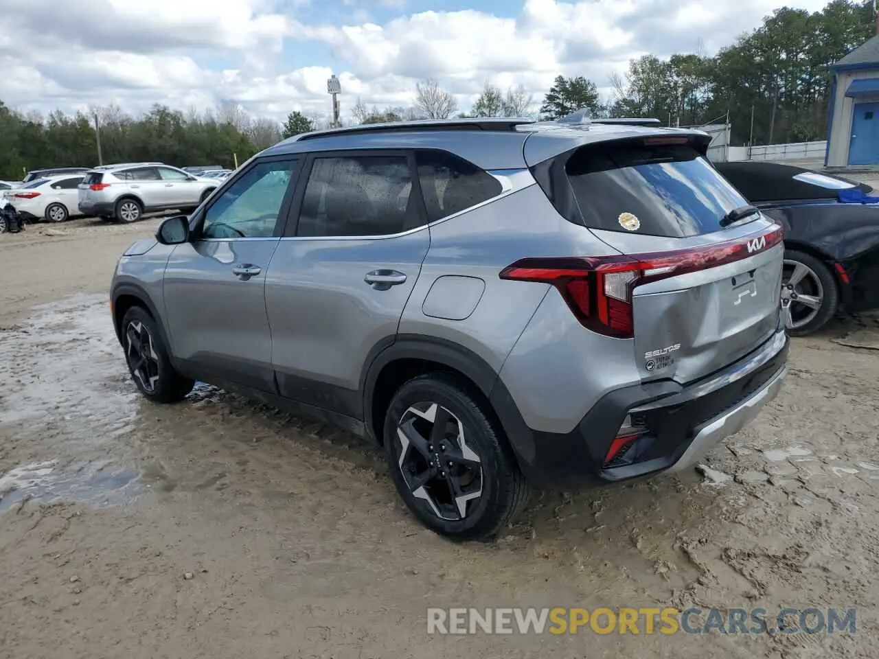 2 fotografías del automóvil dañado KNDER2AA3R7654509 KIA SELTOS 2024