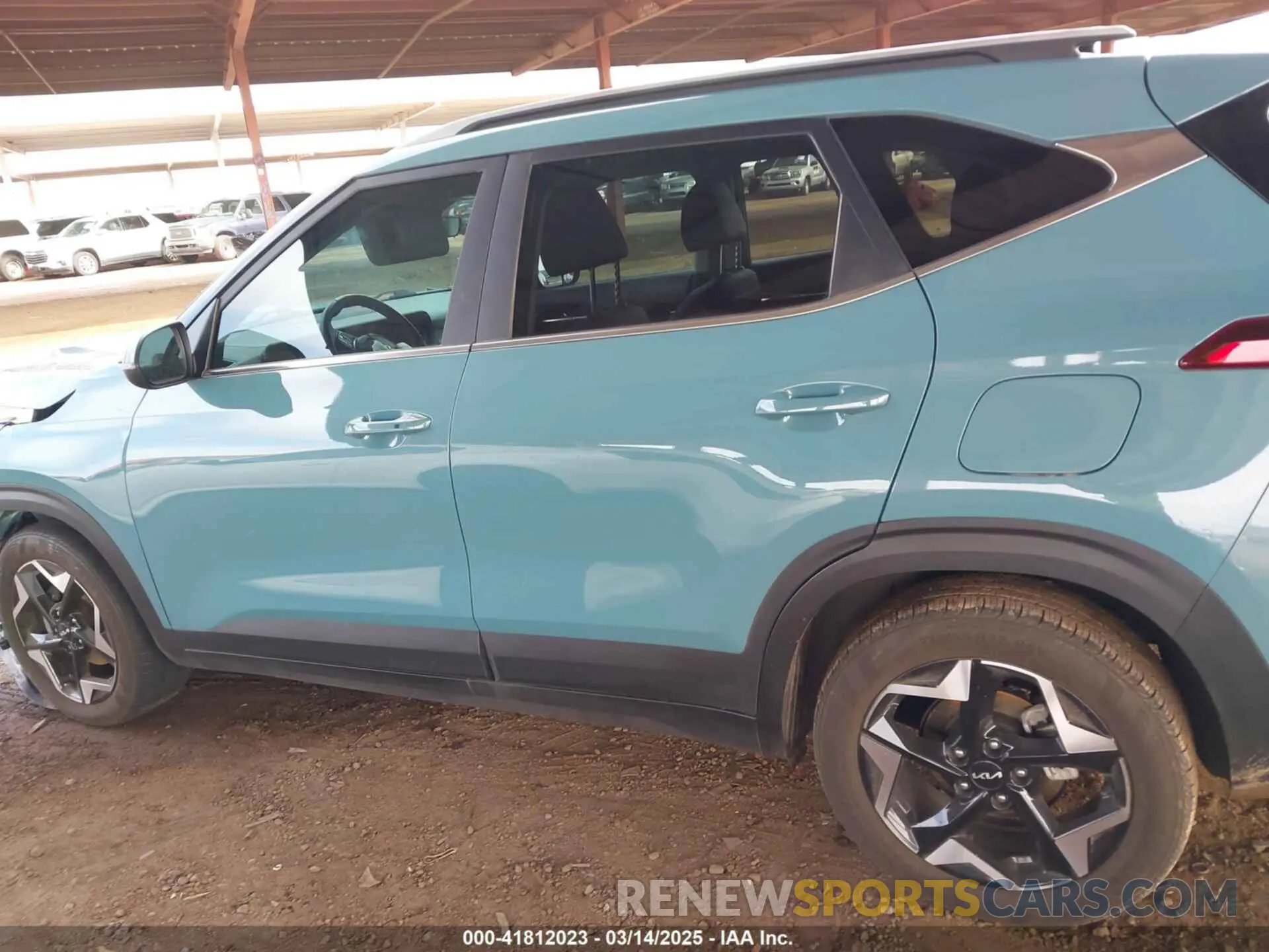 15 fotografías del automóvil dañado KNDER2AA4R7481051 KIA SELTOS 2024