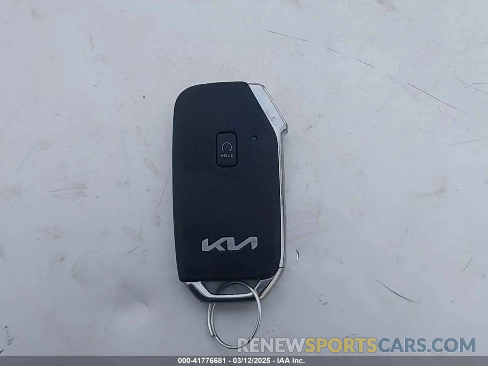 11 fotografías del automóvil dañado KNDER2AA6R7636179 KIA SELTOS 2024