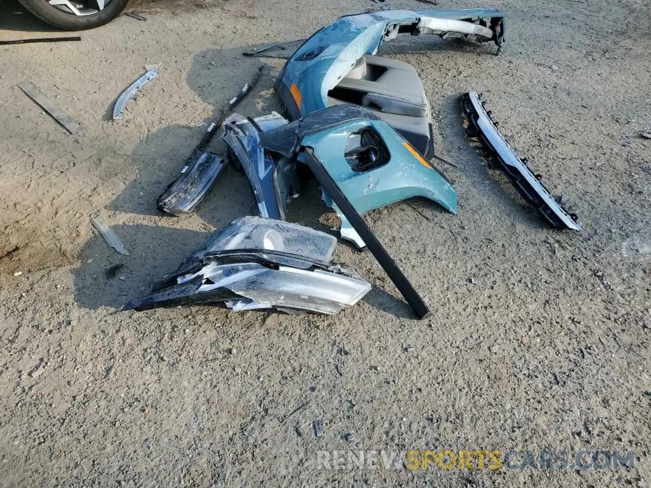 15 fotografías del automóvil dañado KNDER2AA7R7474076 KIA SELTOS 2024
