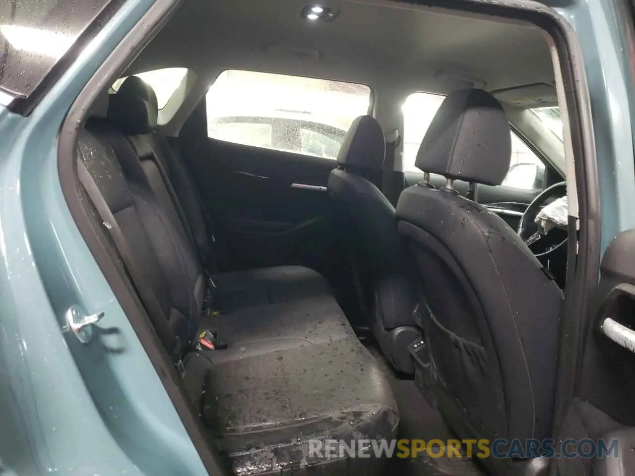 10 fotografías del automóvil dañado KNDER2AA7R7596808 KIA SELTOS 2024