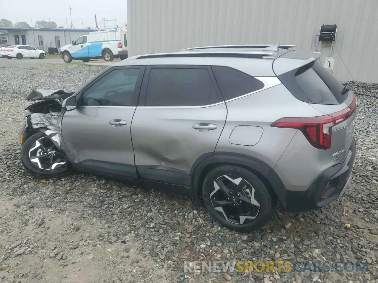 2 fotografías del automóvil dañado KNDER2AA8R7524628 KIA SELTOS 2024