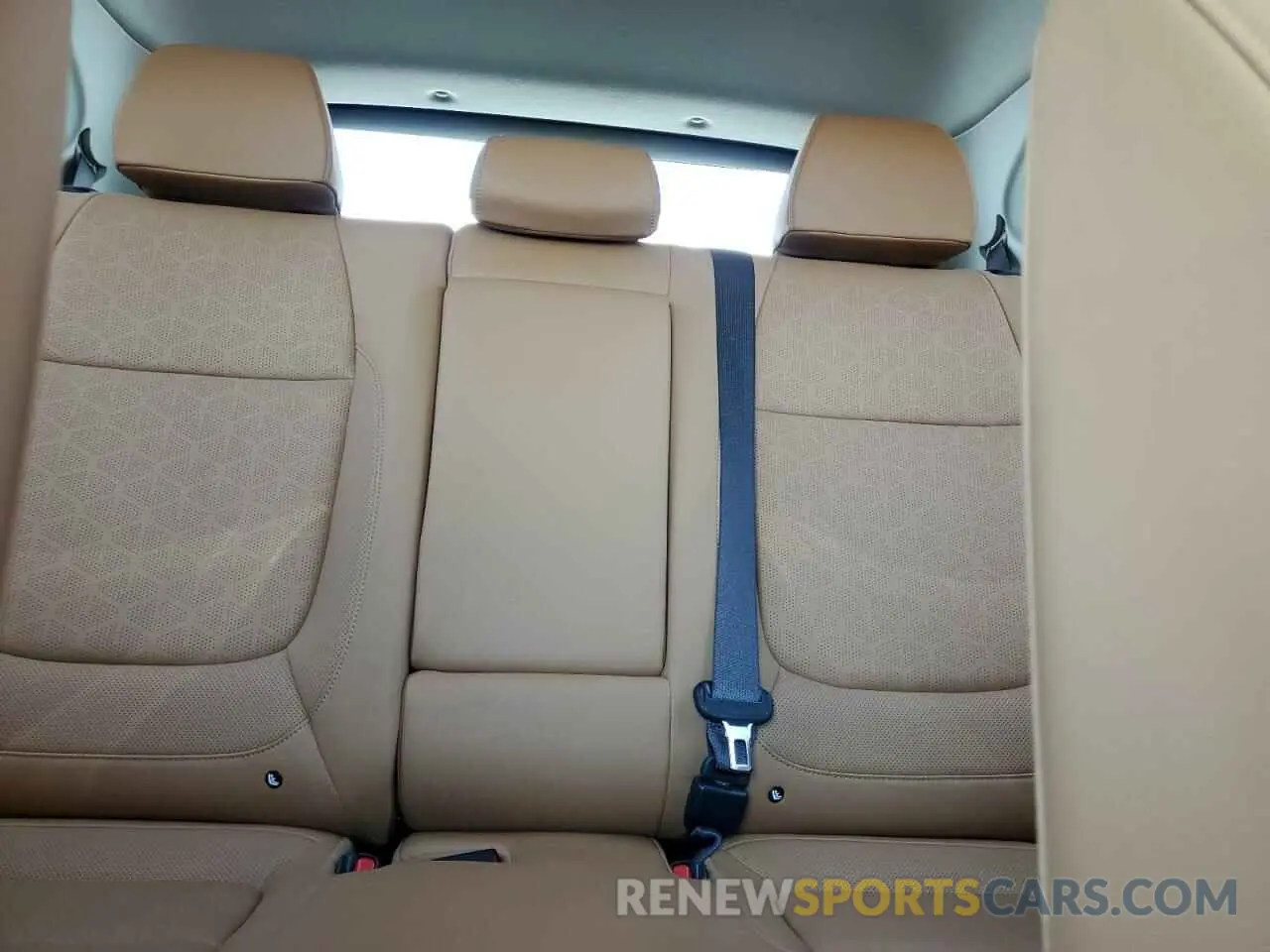 10 fotografías del automóvil dañado KNDER2AA9R7501309 KIA SELTOS 2024