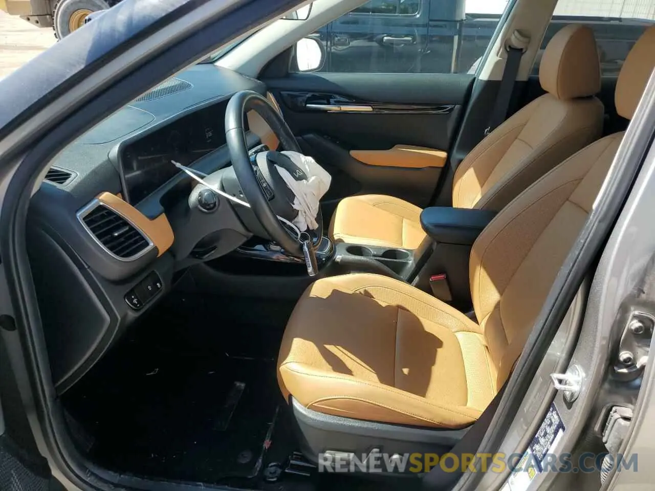 7 fotografías del automóvil dañado KNDER2AA9R7501309 KIA SELTOS 2024