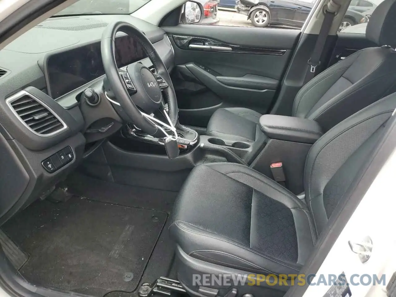 7 fotografías del automóvil dañado KNDER2AAXR7489610 KIA SELTOS 2024