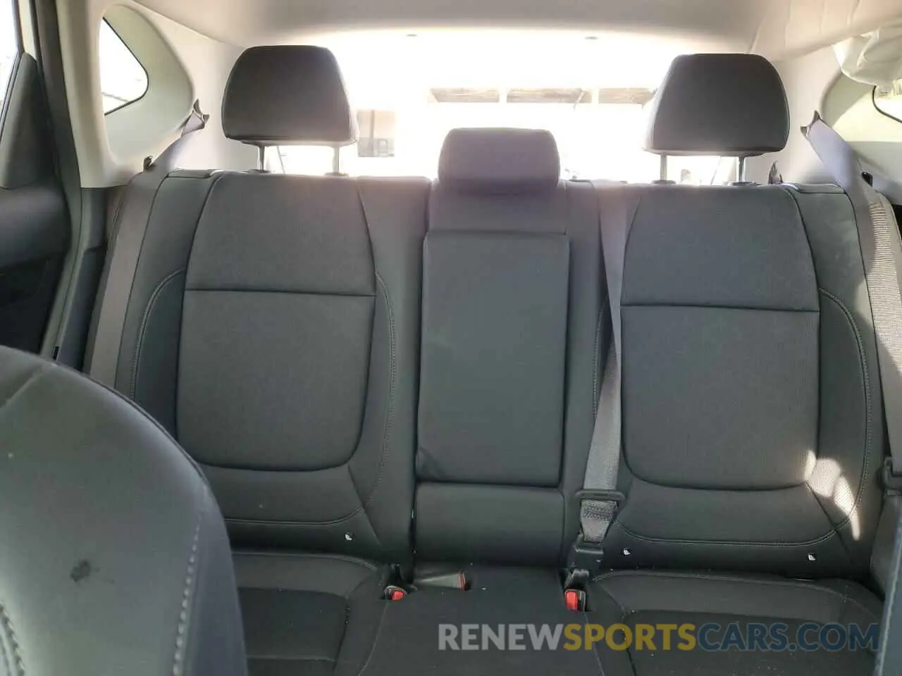 10 fotografías del automóvil dañado KNDERCAA0R7484955 KIA SELTOS 2024