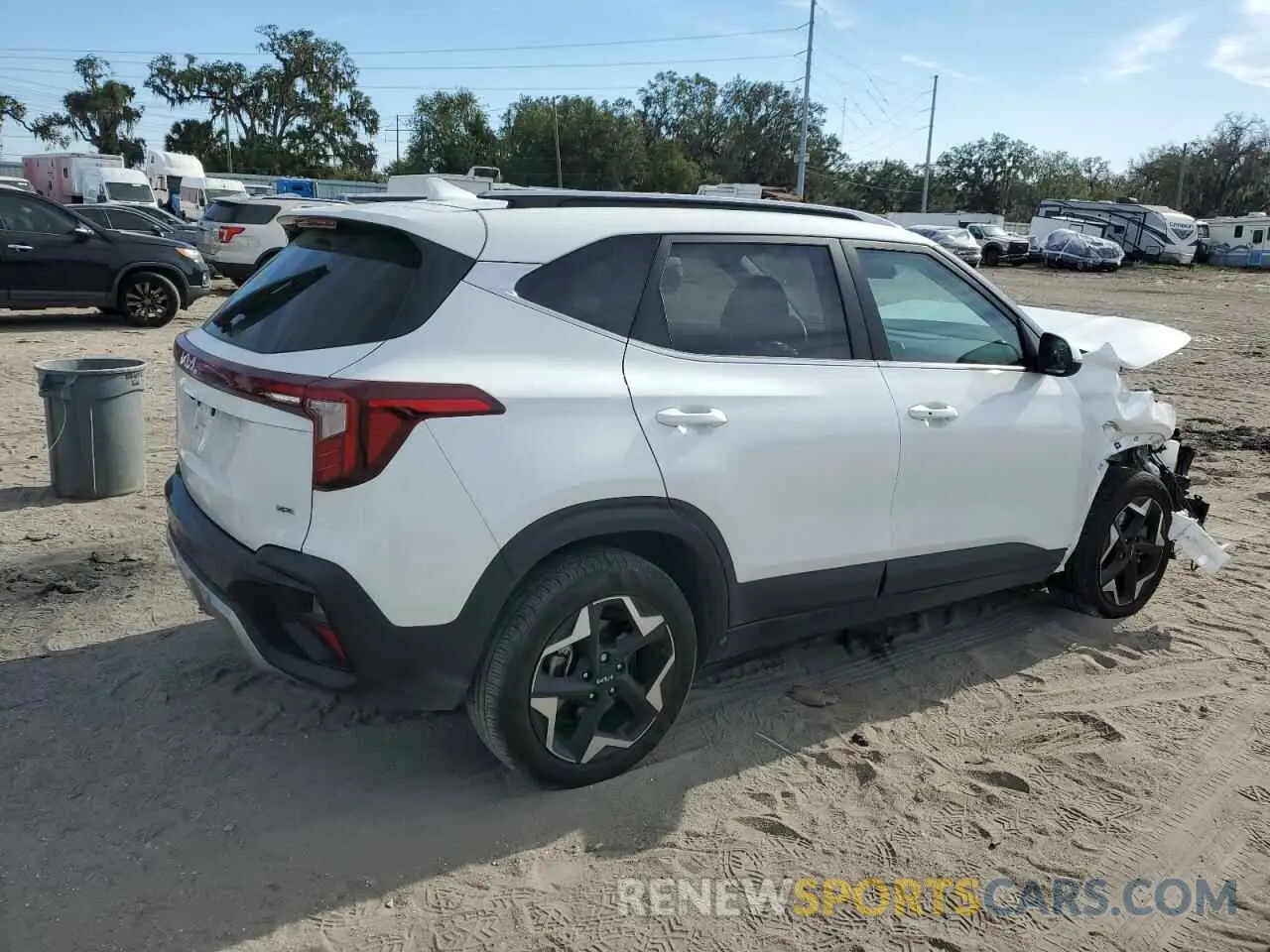 3 fotografías del automóvil dañado KNDERCAA0R7484955 KIA SELTOS 2024