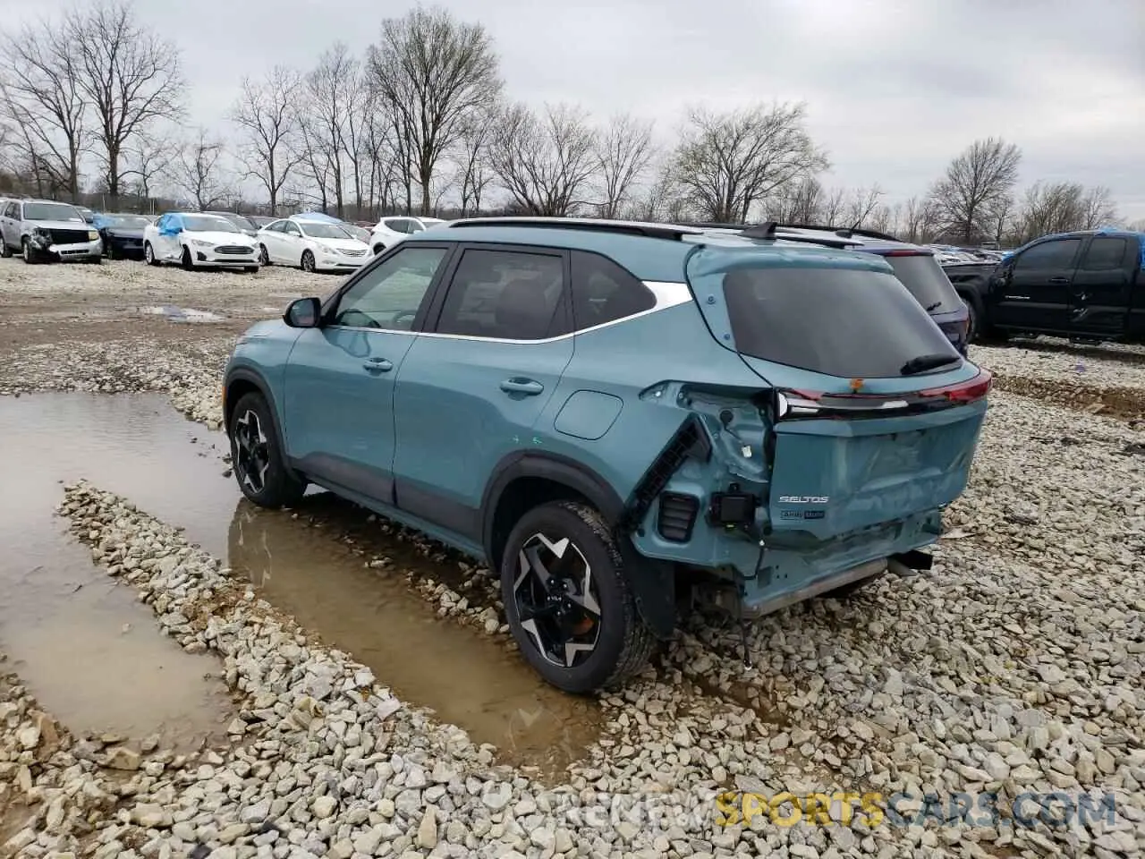 2 fotografías del automóvil dañado KNDERCAA0R7544961 KIA SELTOS 2024