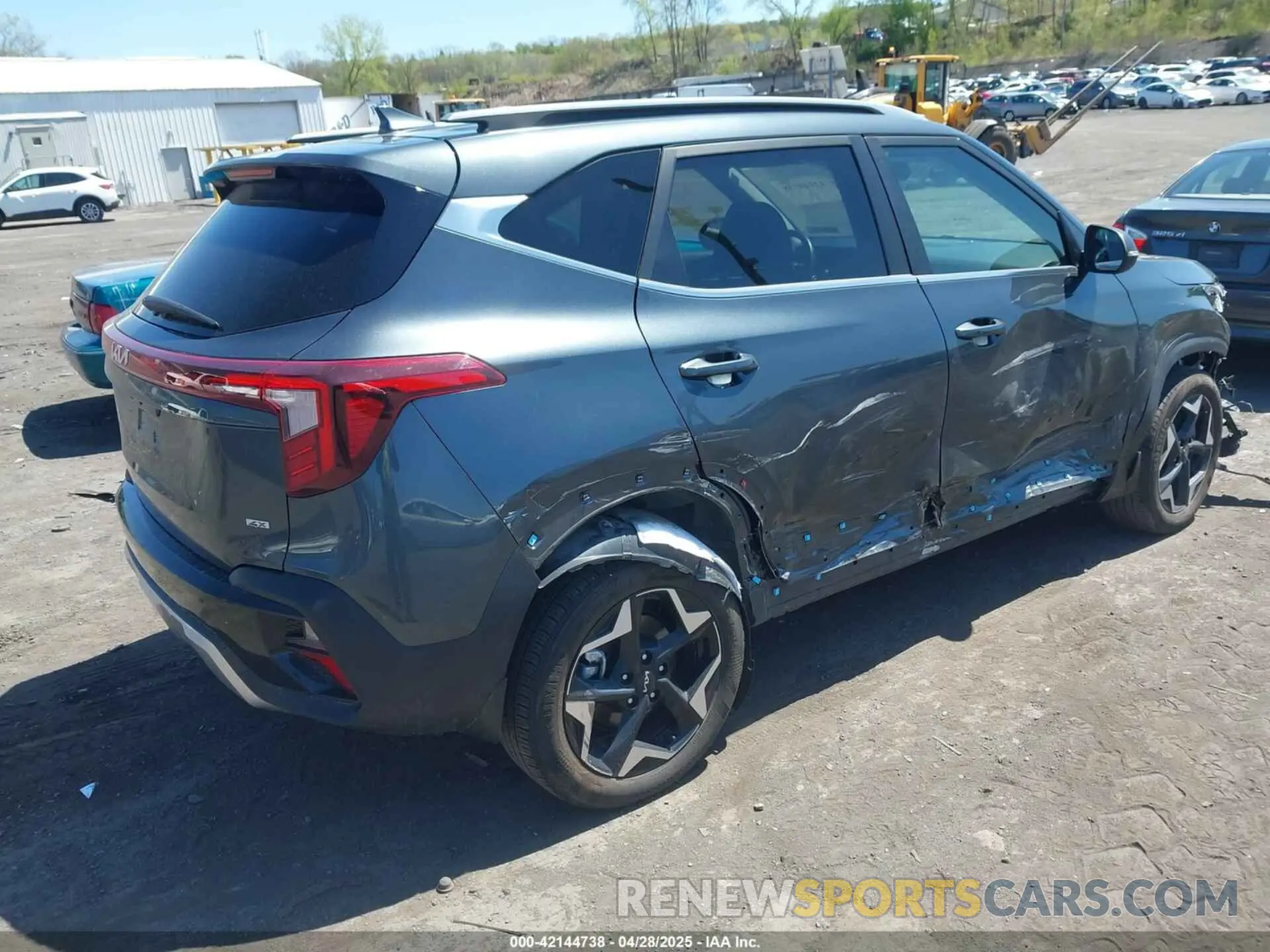4 fotografías del automóvil dañado KNDERCAA1R7577337 KIA SELTOS 2024