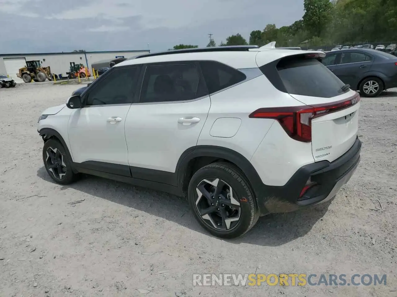 2 fotografías del automóvil dañado KNDERCAA1R7594333 KIA SELTOS 2024