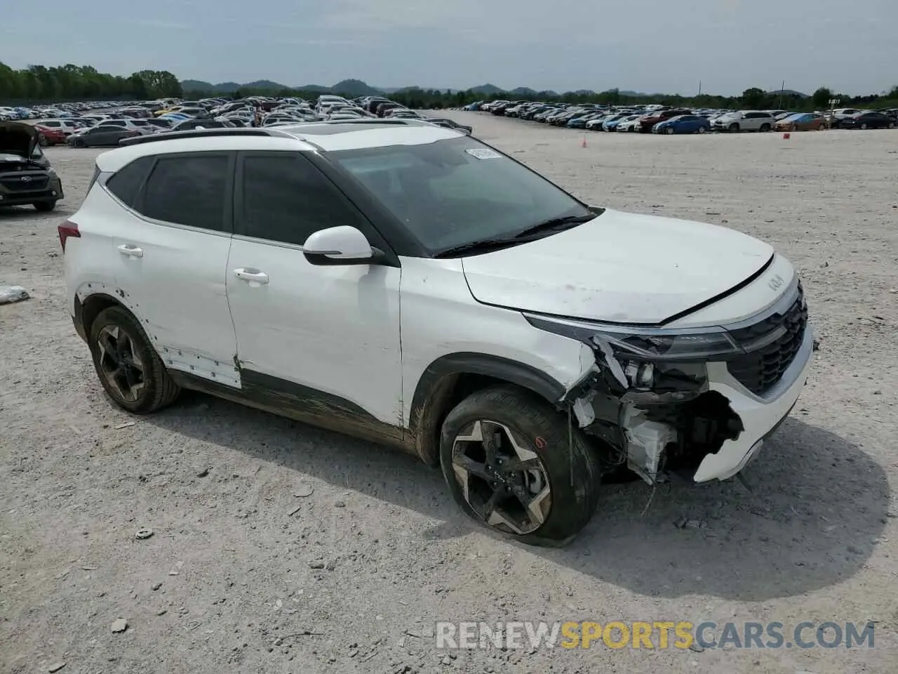 4 fotografías del automóvil dañado KNDERCAA1R7594333 KIA SELTOS 2024