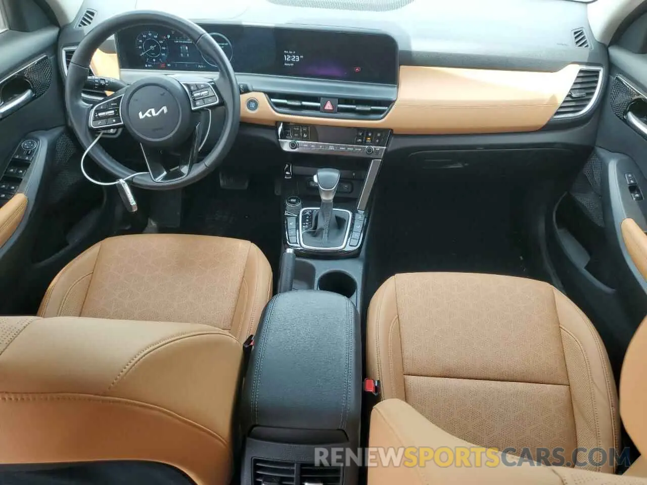 8 fotografías del automóvil dañado KNDERCAA1R7594333 KIA SELTOS 2024