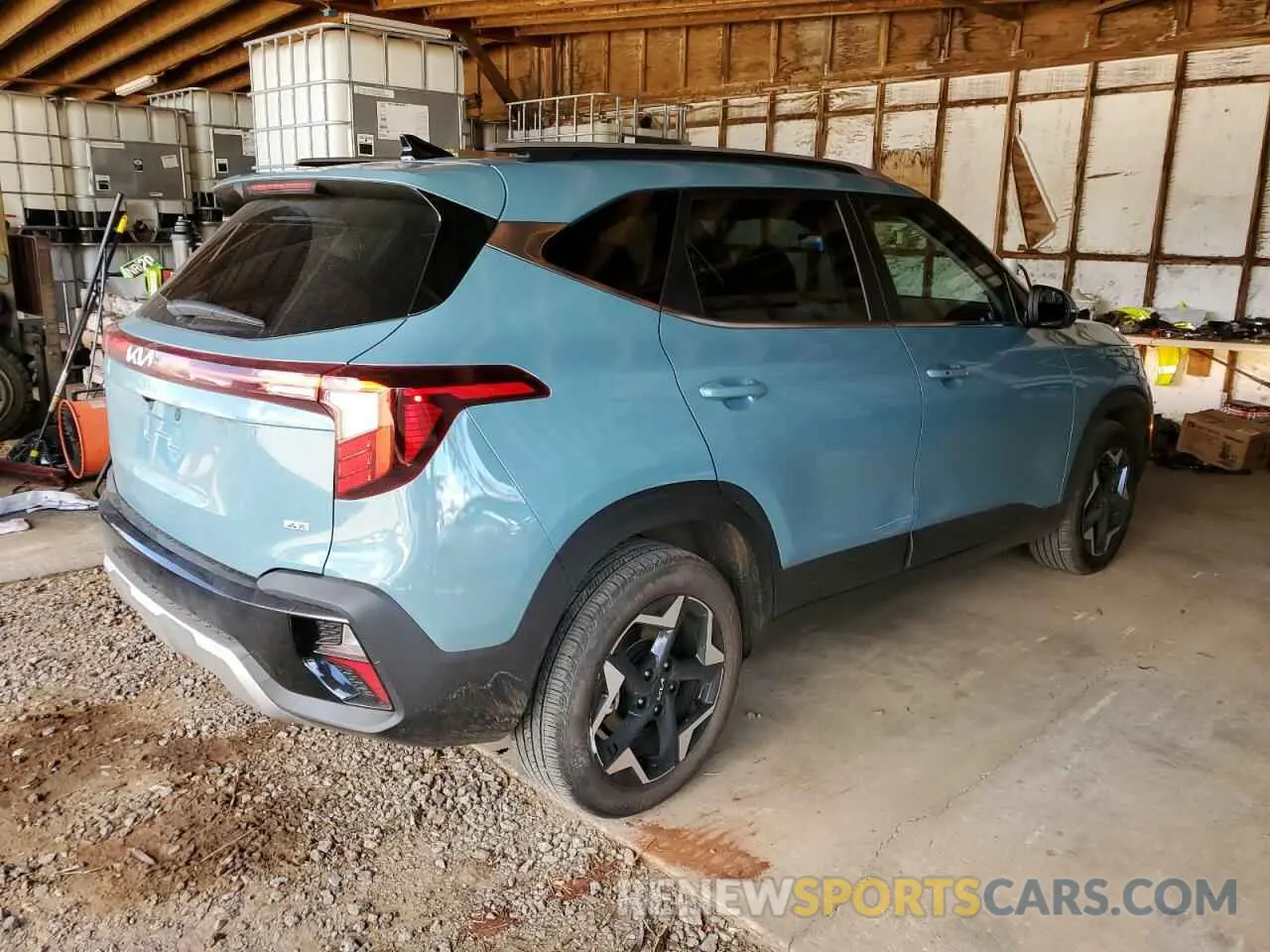 3 fotografías del automóvil dañado KNDERCAA1R7639951 KIA SELTOS 2024